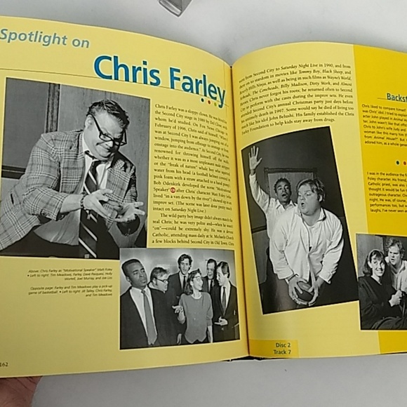 CANDY, BELUSHI, FARLEY, The Second City hardcover w/bonus CDs - Picture 6 of 8